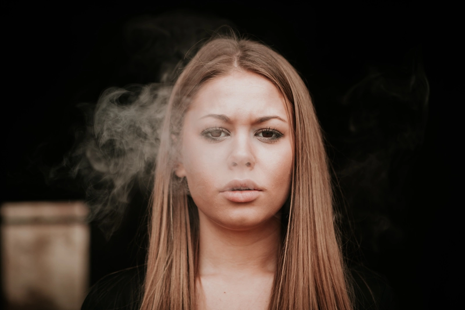 woman smoking drugs; how long do drugs stay in your system