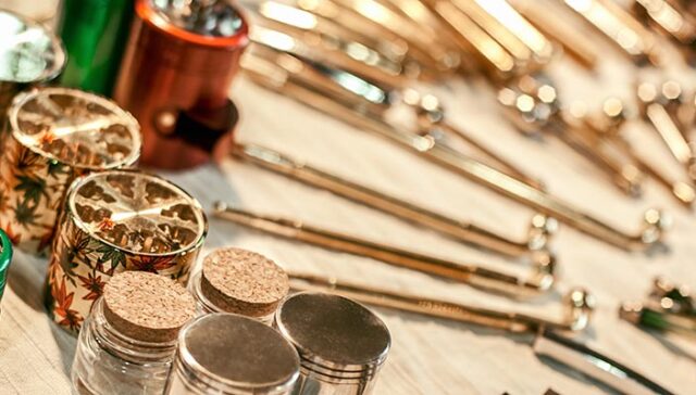 Psychological effects can be equally significant and potentially distressing. Users may experience anxiety and paranoia, even if they don’t typically have these symptoms with lower-potency cannabis.